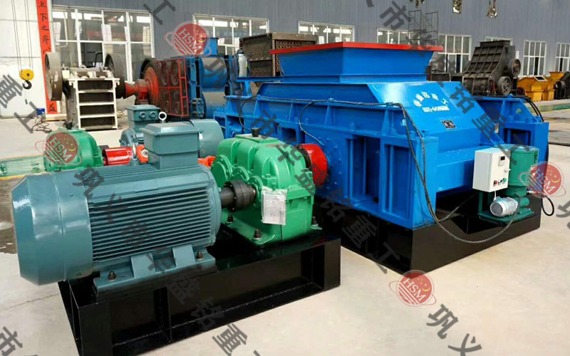 '玄武巖制砂機視頻,玄武巖對輥制砂機,玄武巖制砂機多少錢一臺