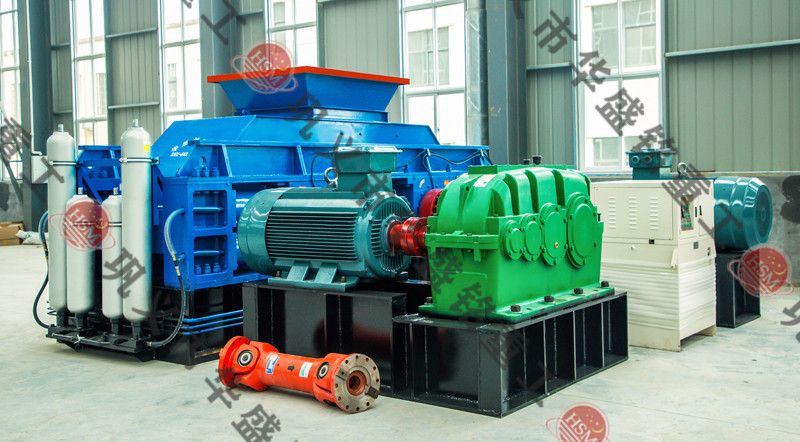 全自動液壓對輥制砂機,液壓輥式制砂機價格,對輥式制砂機廠家,砂廠石料制砂機